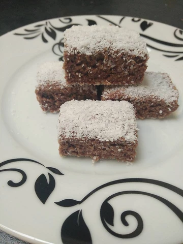 Read more about the article Choc Coconut & Peppermint Slice