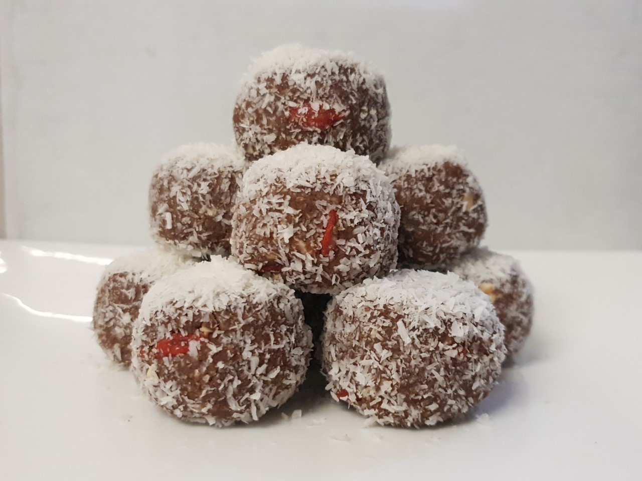 Read more about the article Jodie’s Choc Goji and Hemp Protein Balls